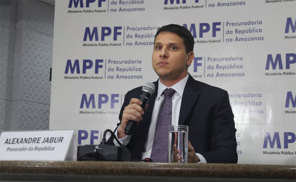 procurador-maus-caminhos