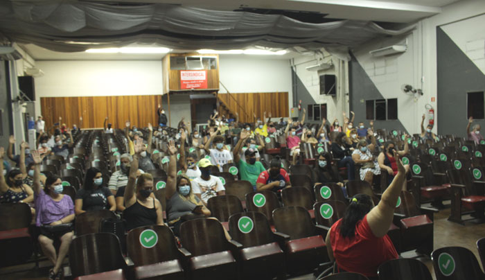 Foto da assembleia da campanha salarial realizada no dia 20/01/2022