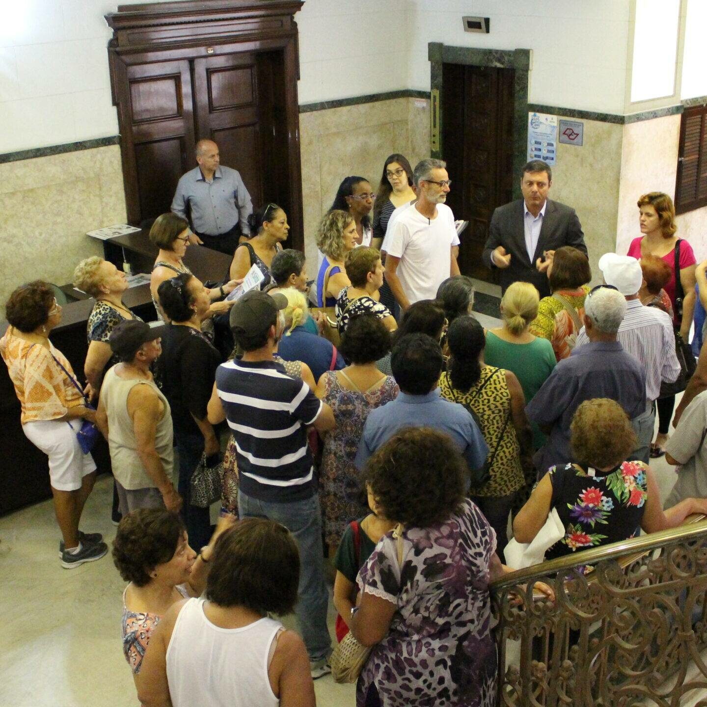 Aposentados cobram Chefe de Gabinete